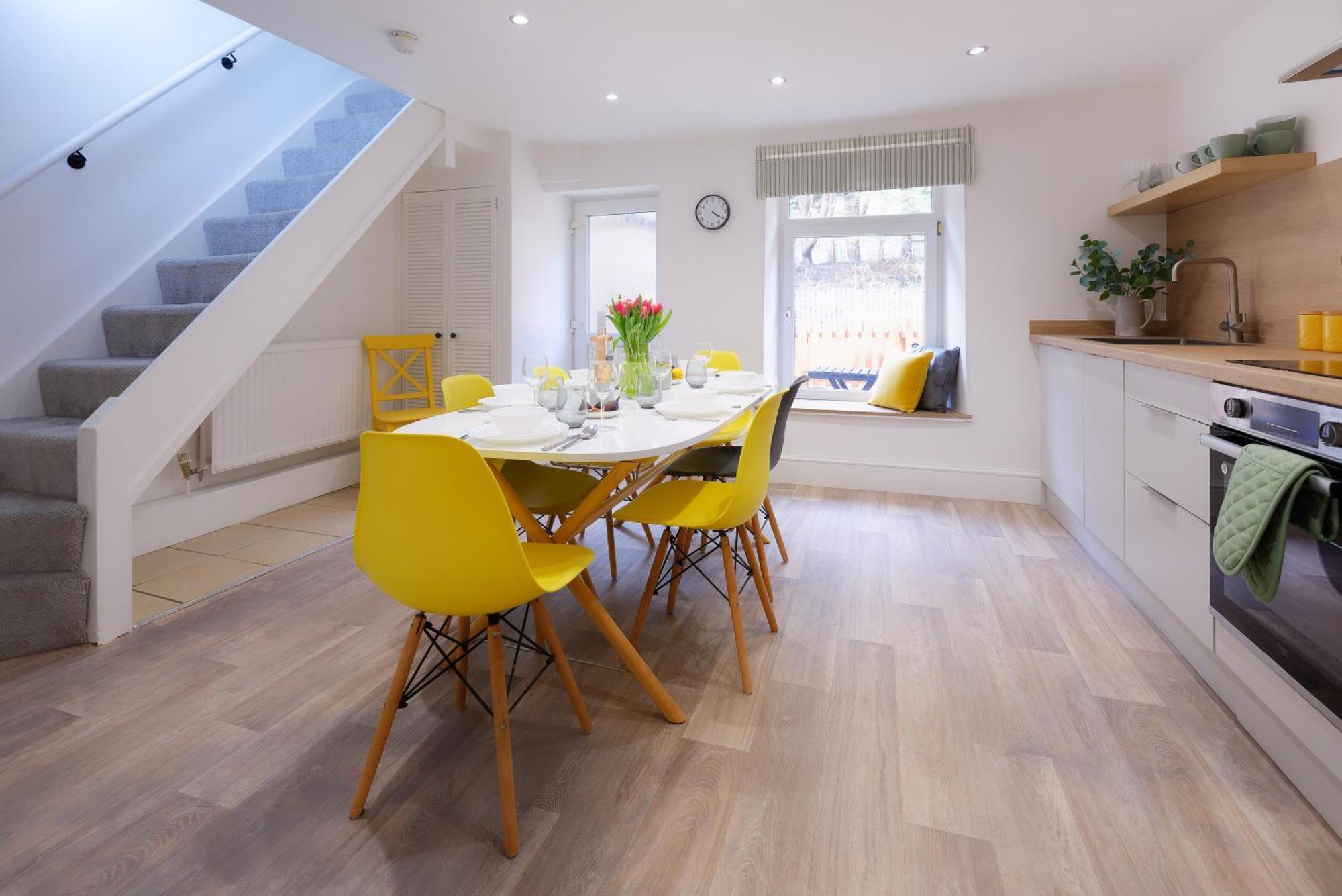 Llwynypia Stayright 3 Bed Home Near Hiking Trails & Parks מראה חיצוני תמונה